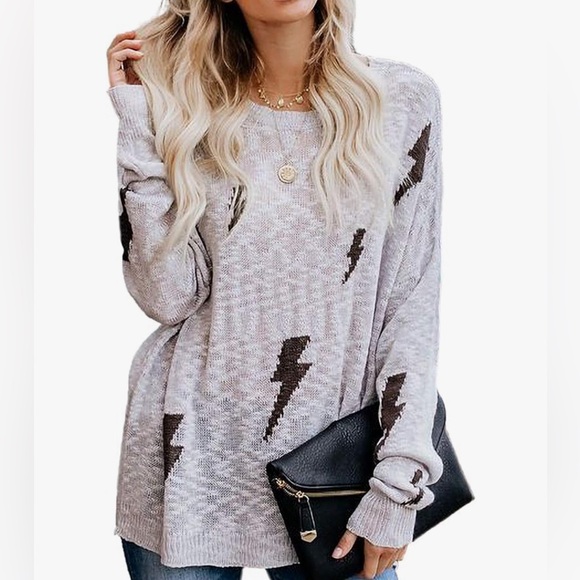 Amazon Sweaters - Amazon Lightning Knit Sweater S (oversized)